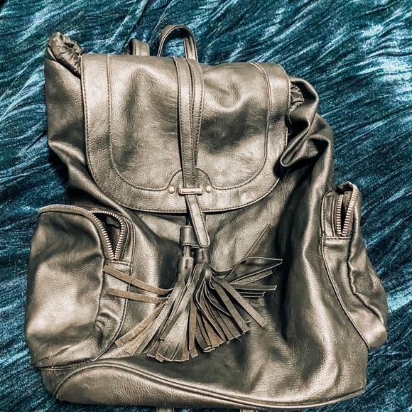 Backpack - Picture 1 of 1